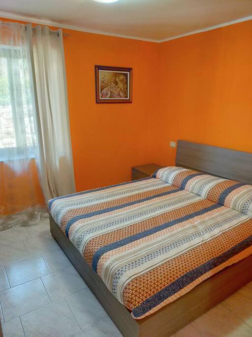 Apartamento Cute Little Flat With View, 20 Mins To Bgy Airport Pradalunga Exterior foto