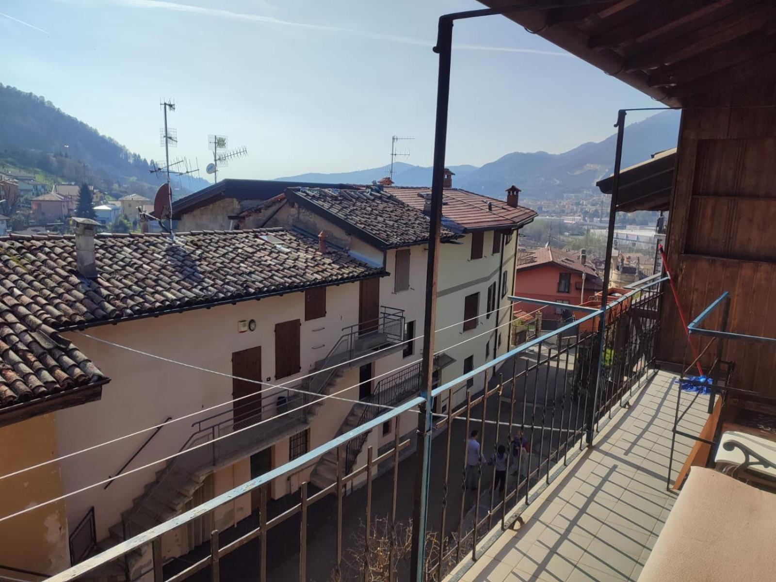 Apartamento Cute Little Flat With View, 20 Mins To Bgy Airport Pradalunga Exterior foto